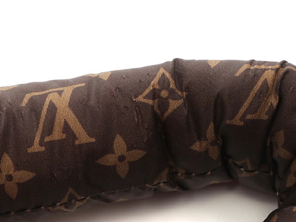 LOUIS VUITTON On The Go LV Pillow Beige Cream - Picture 4 of 9